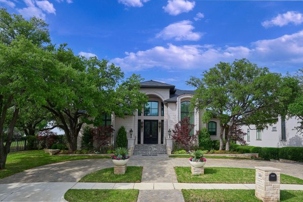 1809 Cottonwood Valley South Irving TX 75062